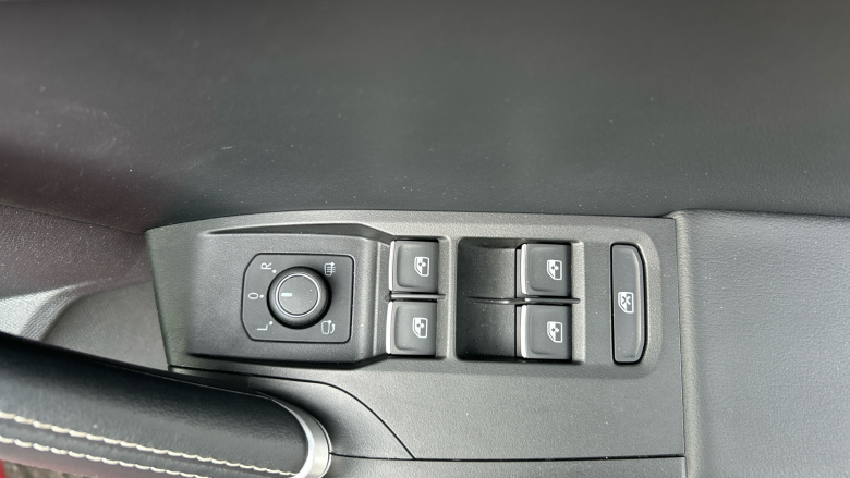 SEAT Leon 2.0 TSI EVO Xcellence Lux 5dr DSG Petrol Hatchback